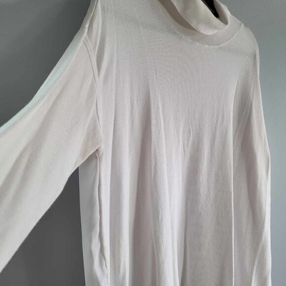 DG2 Diane Gilman BNWOT White Knit flowy turtleneck with sheer back - Picture 2 of 10